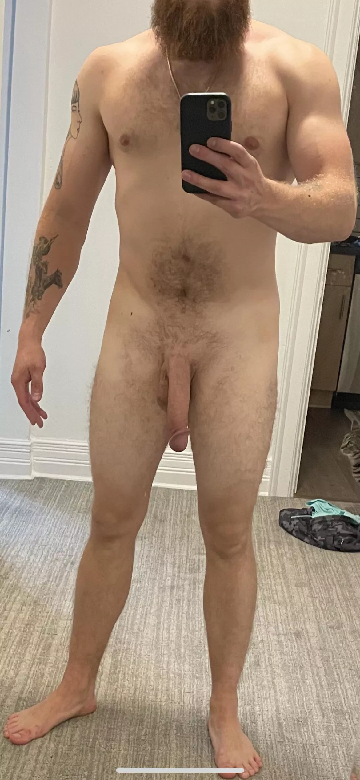 5’10” 180lbs Insecure about my body since I’ve been starting to workout.