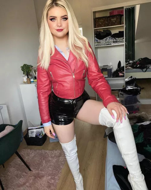 Arrows up if you’re a sissy boy who wants a task from Mommy