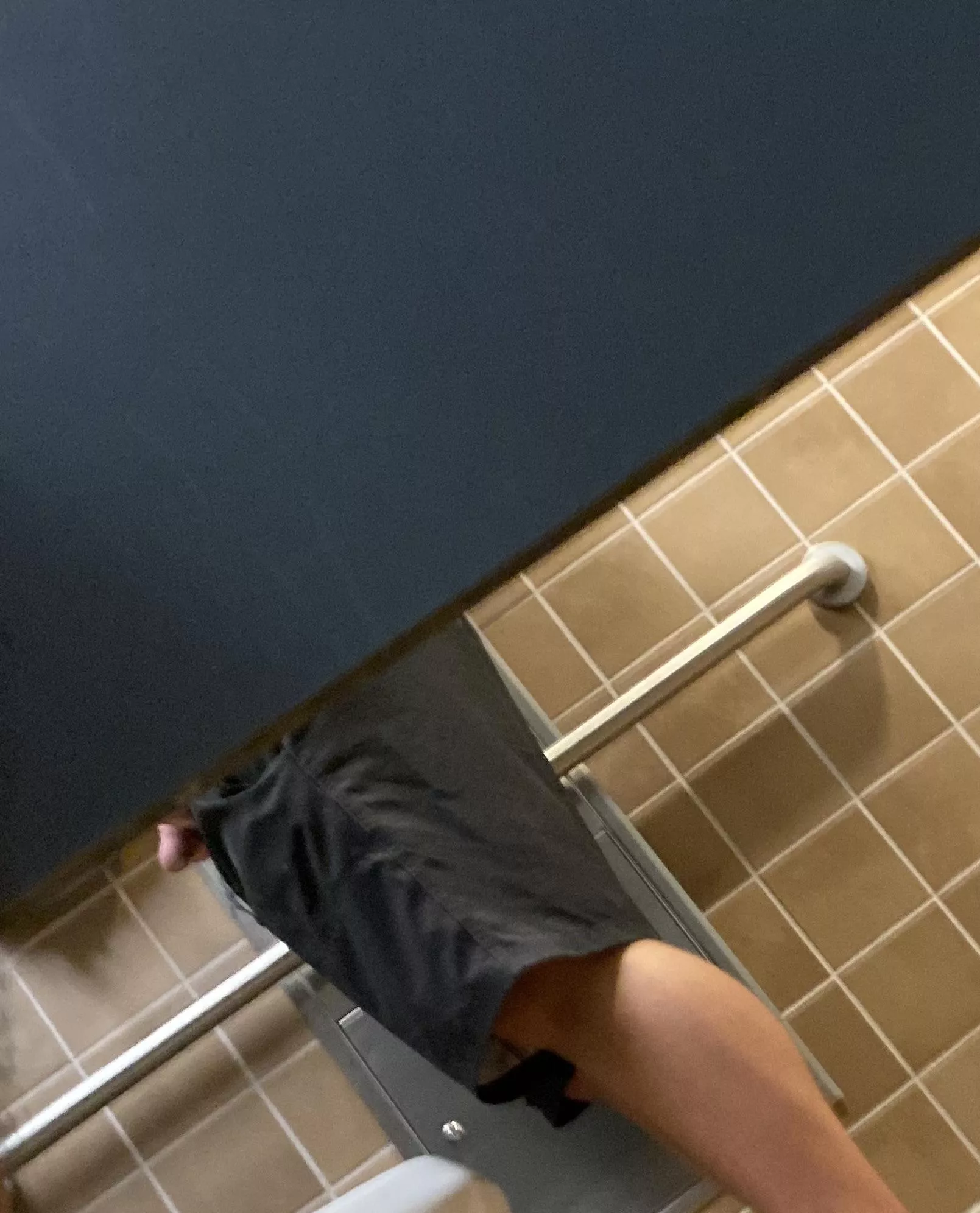 caught this nice teen cock at the library jacking off (cal poly pomona) 🥵