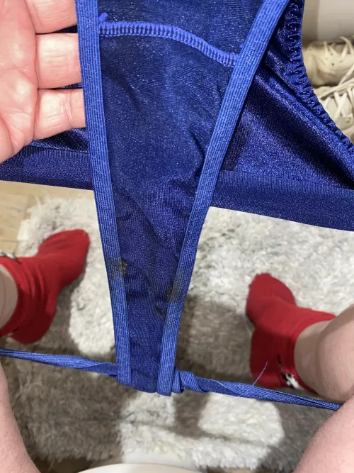 Day 1 of 3, No wipe, and a thong so deep in my ass. Watch how dirty they get