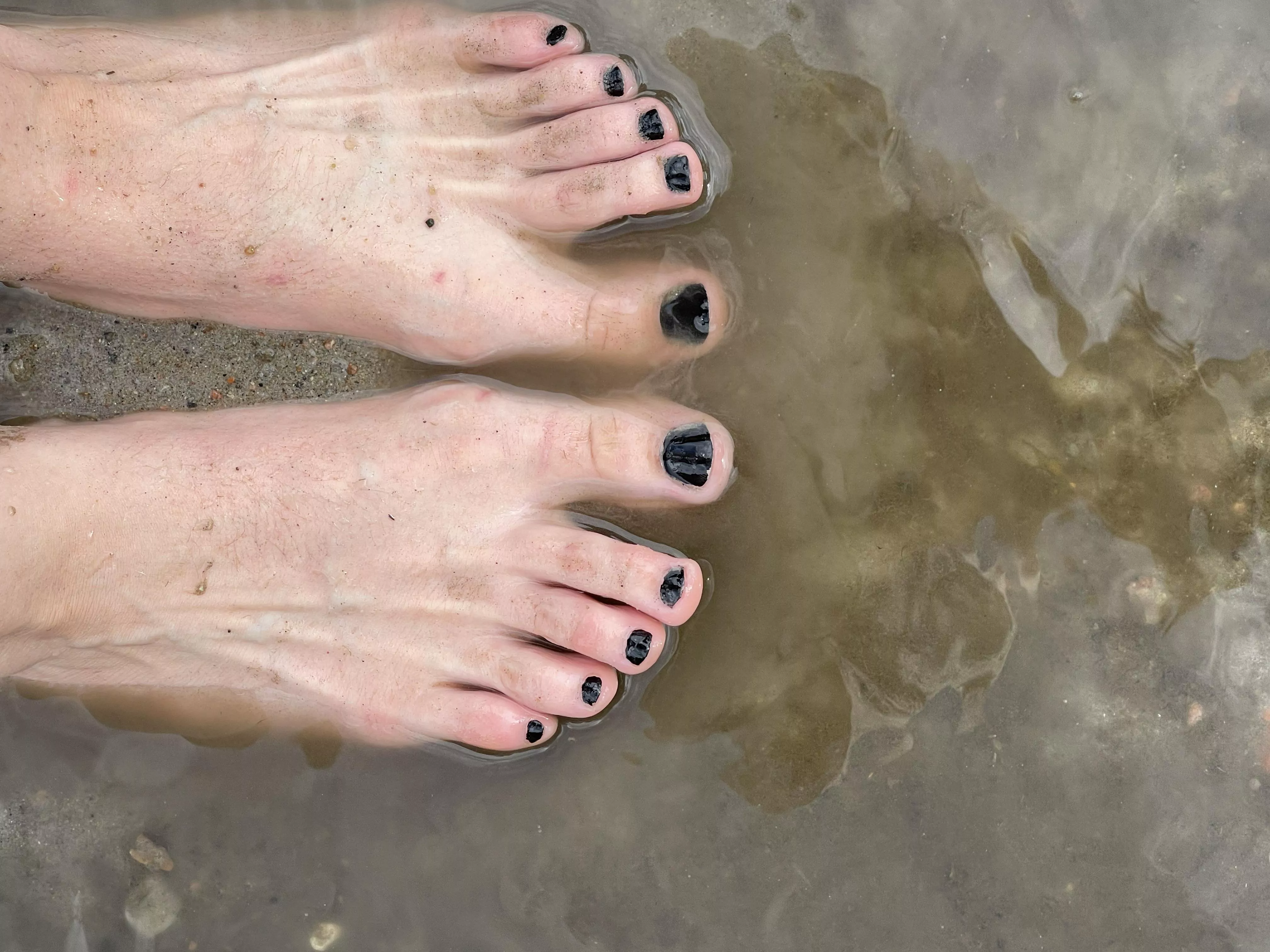 Do you like my dirty piggies 😋