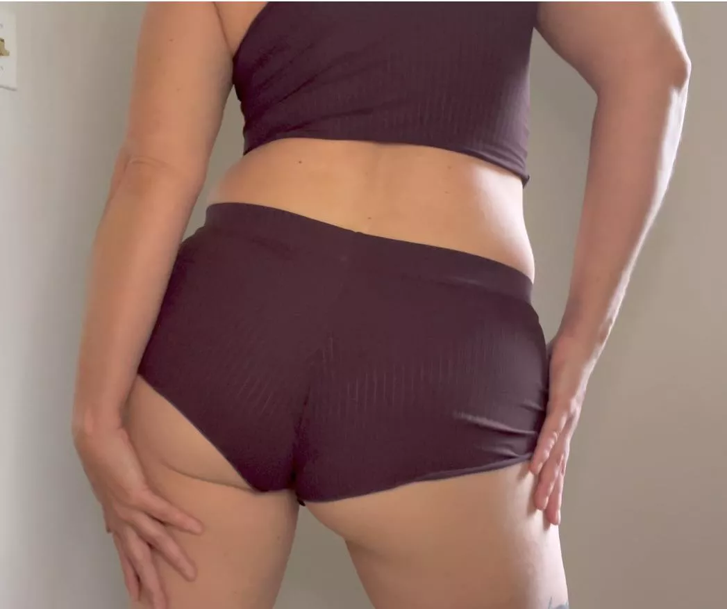 Everything comes off when I go to bed, but like to lounge in sexy pajamas!