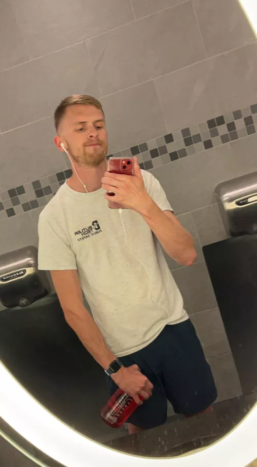 Fresh cut and the gym. Hey 👋🏻