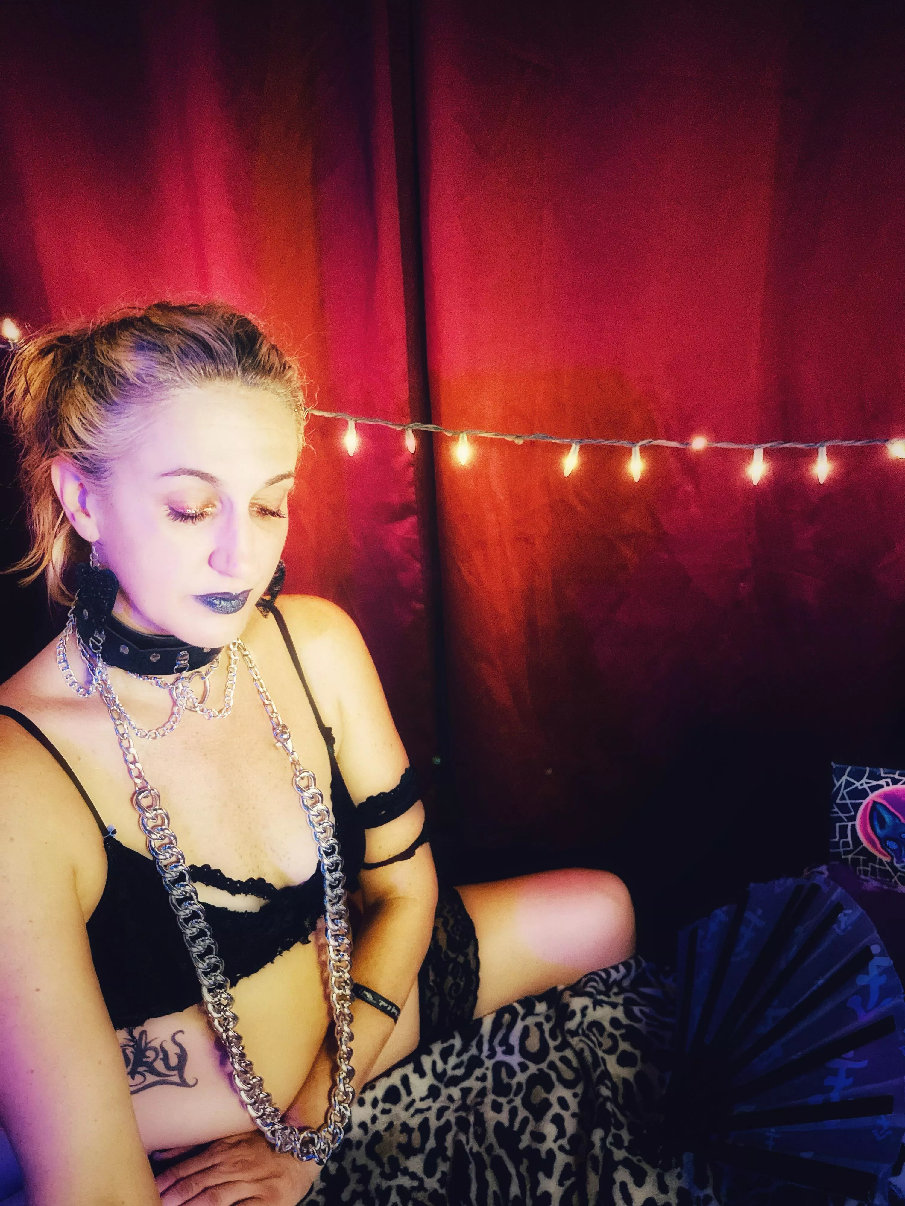 Hello, baby! 😘 Big Booty 🍑; tantalizing eyes 😏; Lucious lips 👄. Banging body, tattoos, 38 yrs old. Hot and wet 💦. Daily specials. Cum for more, stay for awhile. ❤️🔥