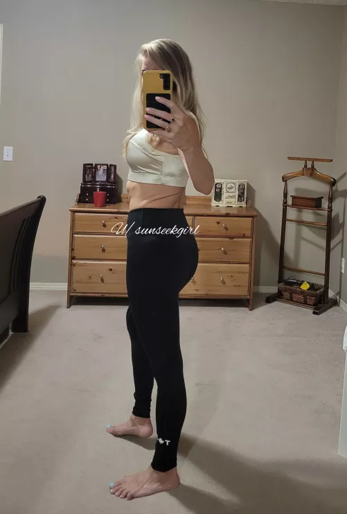 I wonder if you could keep up. Classy, sporty girl.