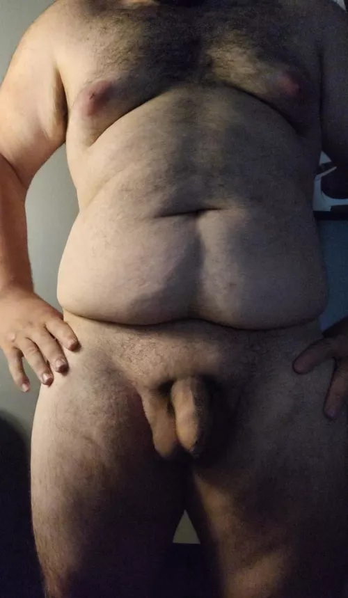 lets compare dms open. fat dudes with big dicks