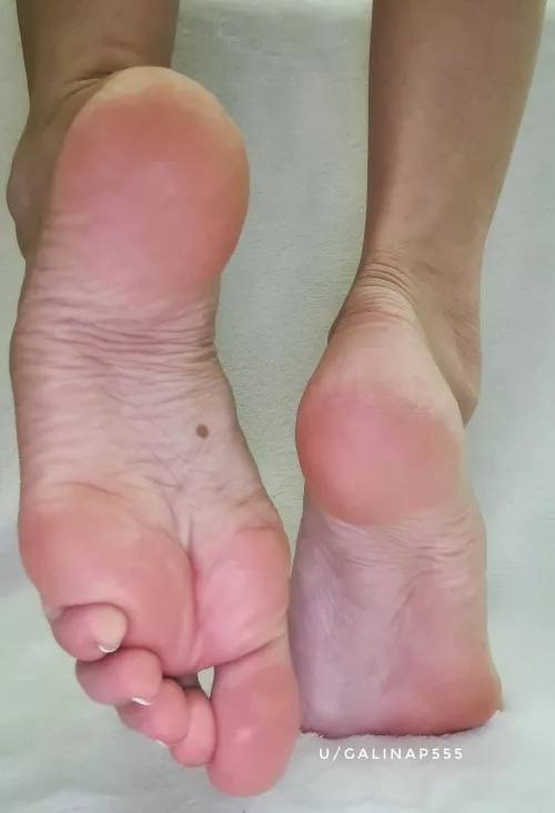 Lick my soles good
