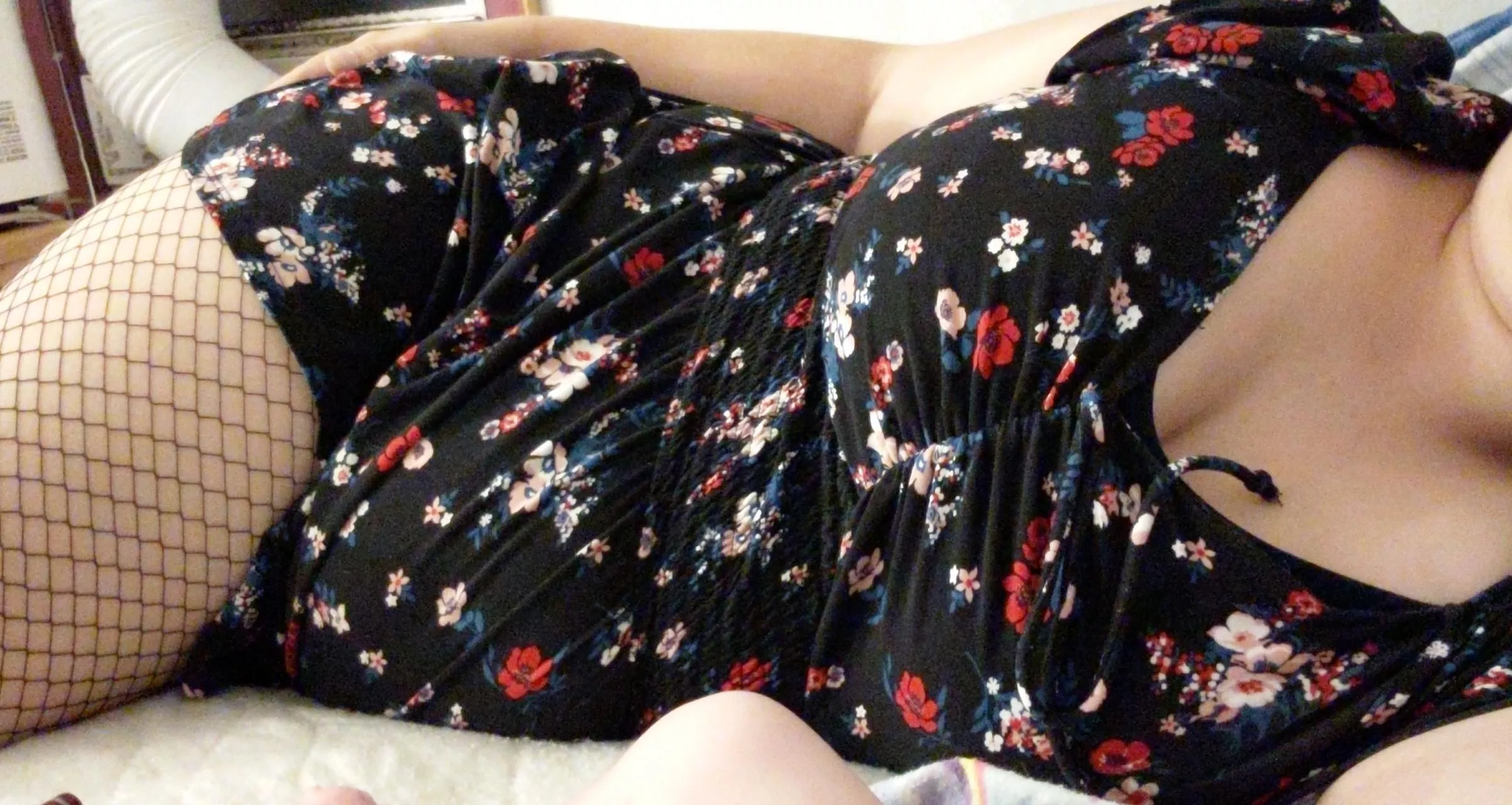 milf here, cum subscribe for free so maybe we can chat? 😘♥️