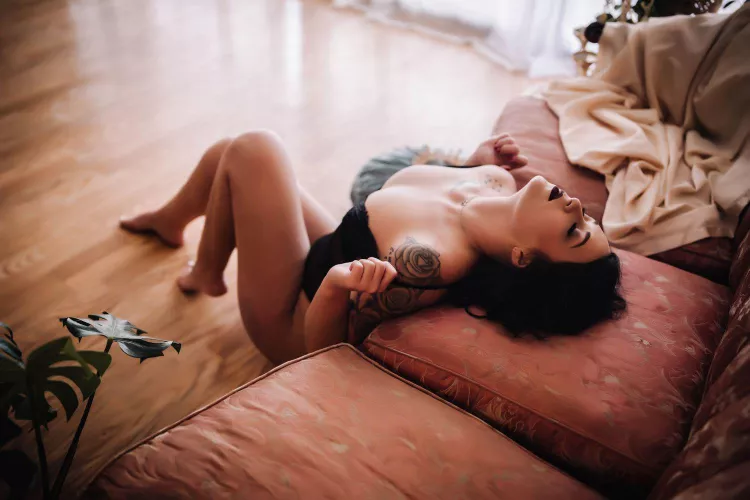 not a wedding but this is from a boudoir shoot I did. best comment can see them all plus more