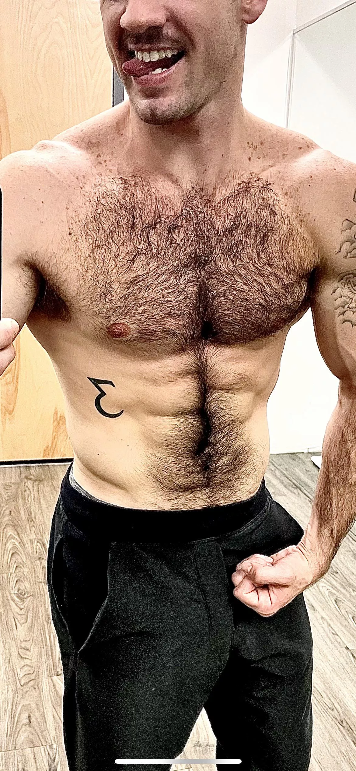 Since you all love the flex room photos so much 🔥