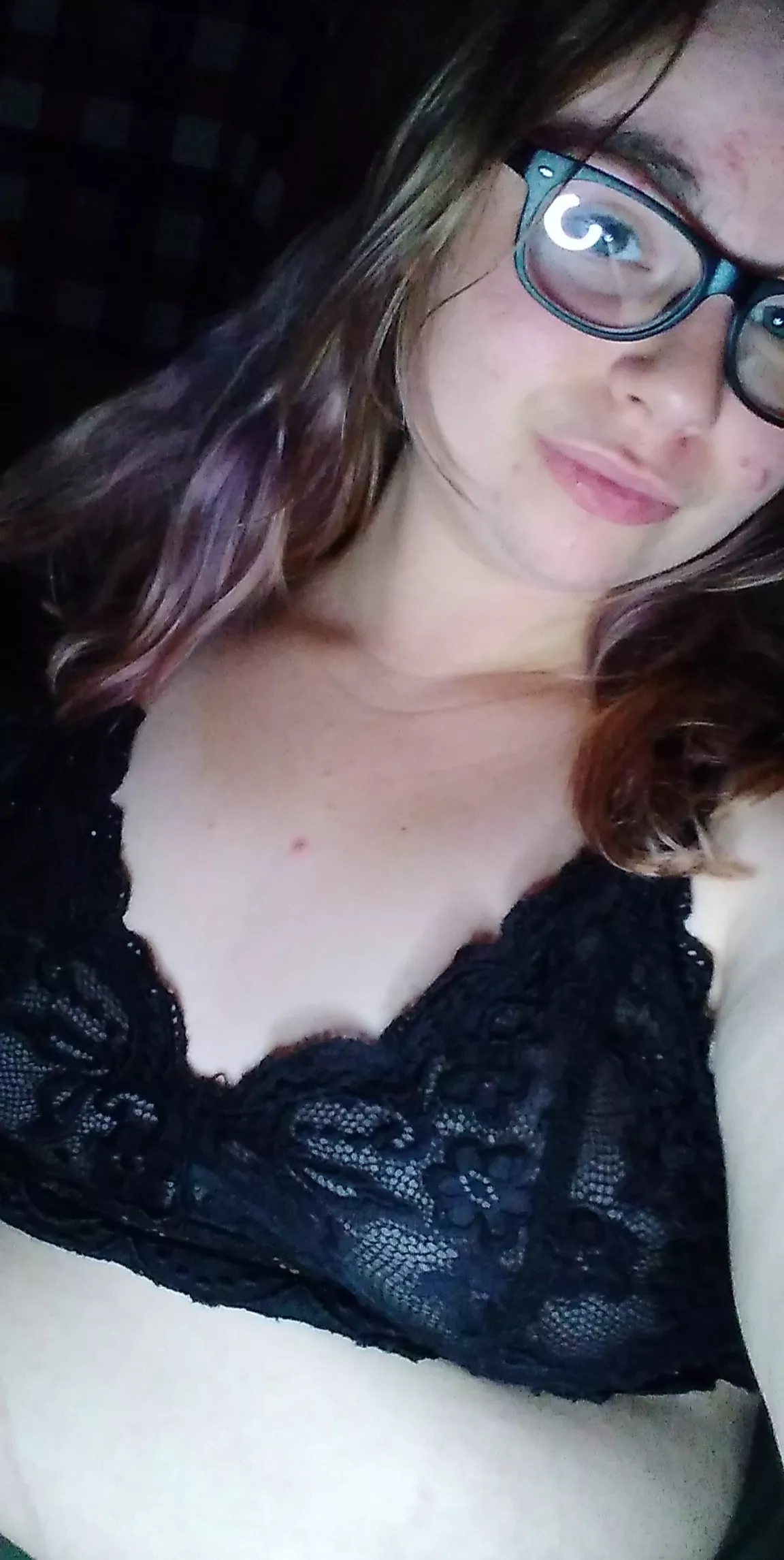 VIP😈 👉 https://onlyfans.com/queenbee_03 😈no PPV (everything free) 😈1-25 min videos 😈customs 😈feet 😈lingerie 😈toys 😈solo 😈dick rates 😈sexting