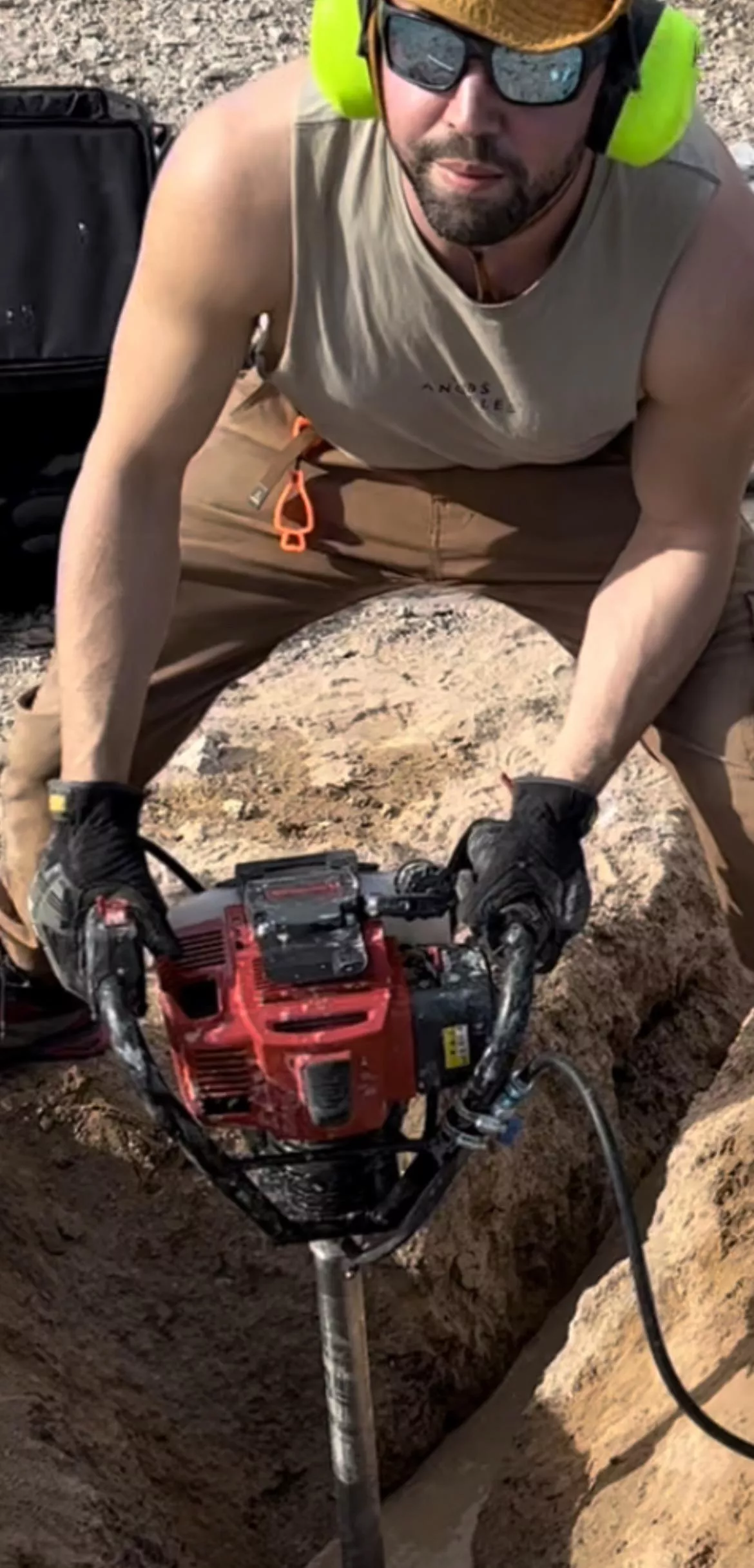 Working man forearms hit different 🥵