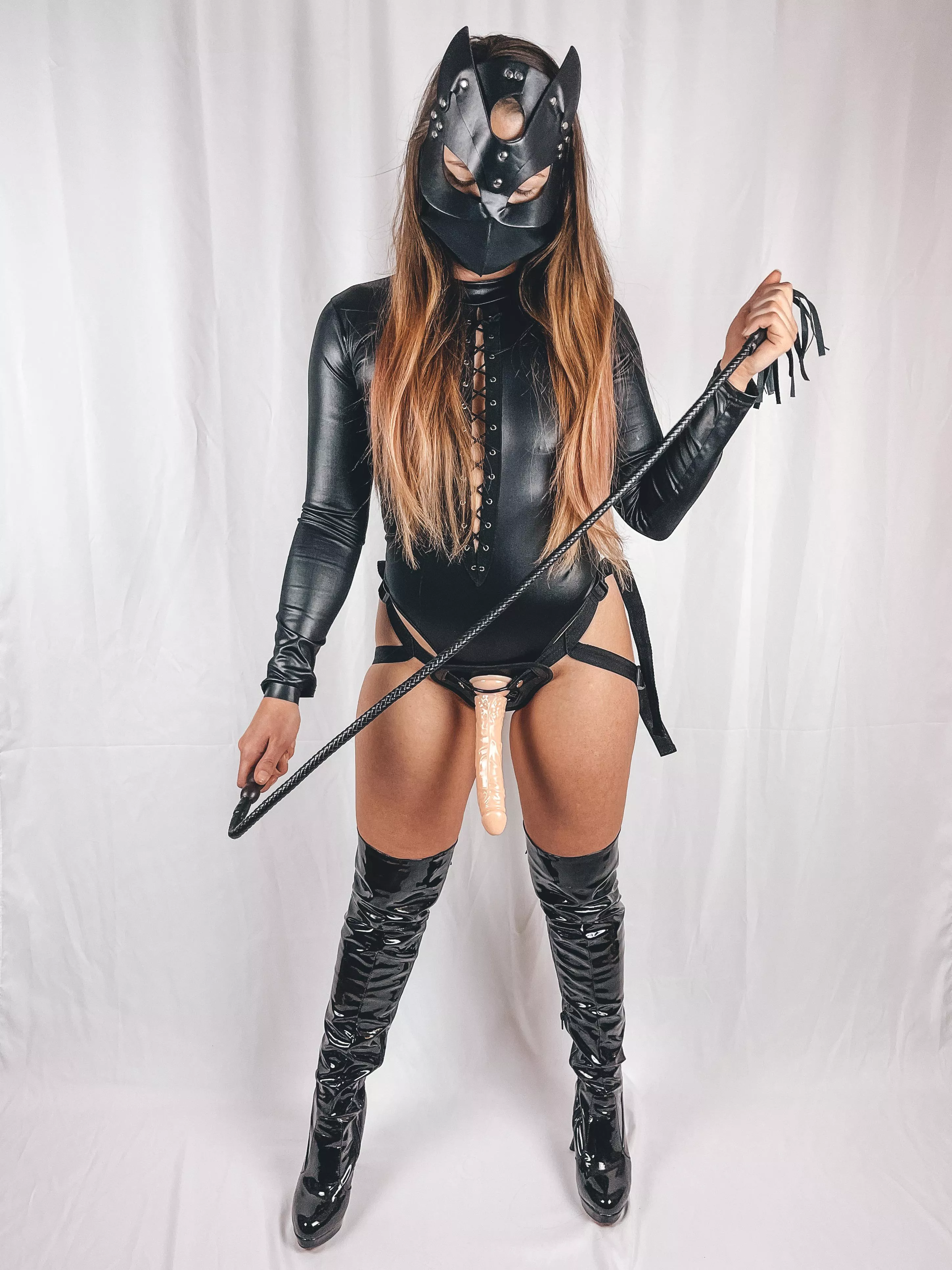 You better behave like a good slut… but still I will always look down on you 😈 [domme] [oc]