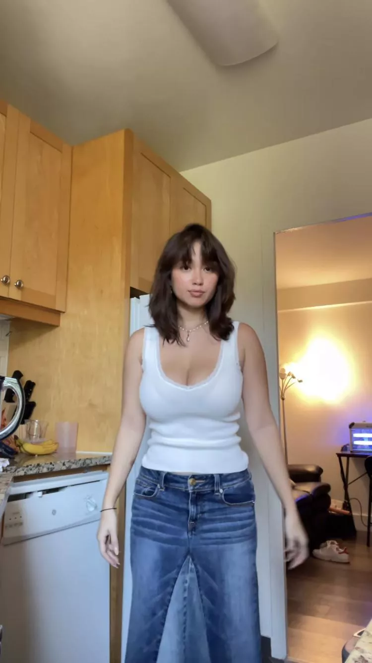 Asian White Top