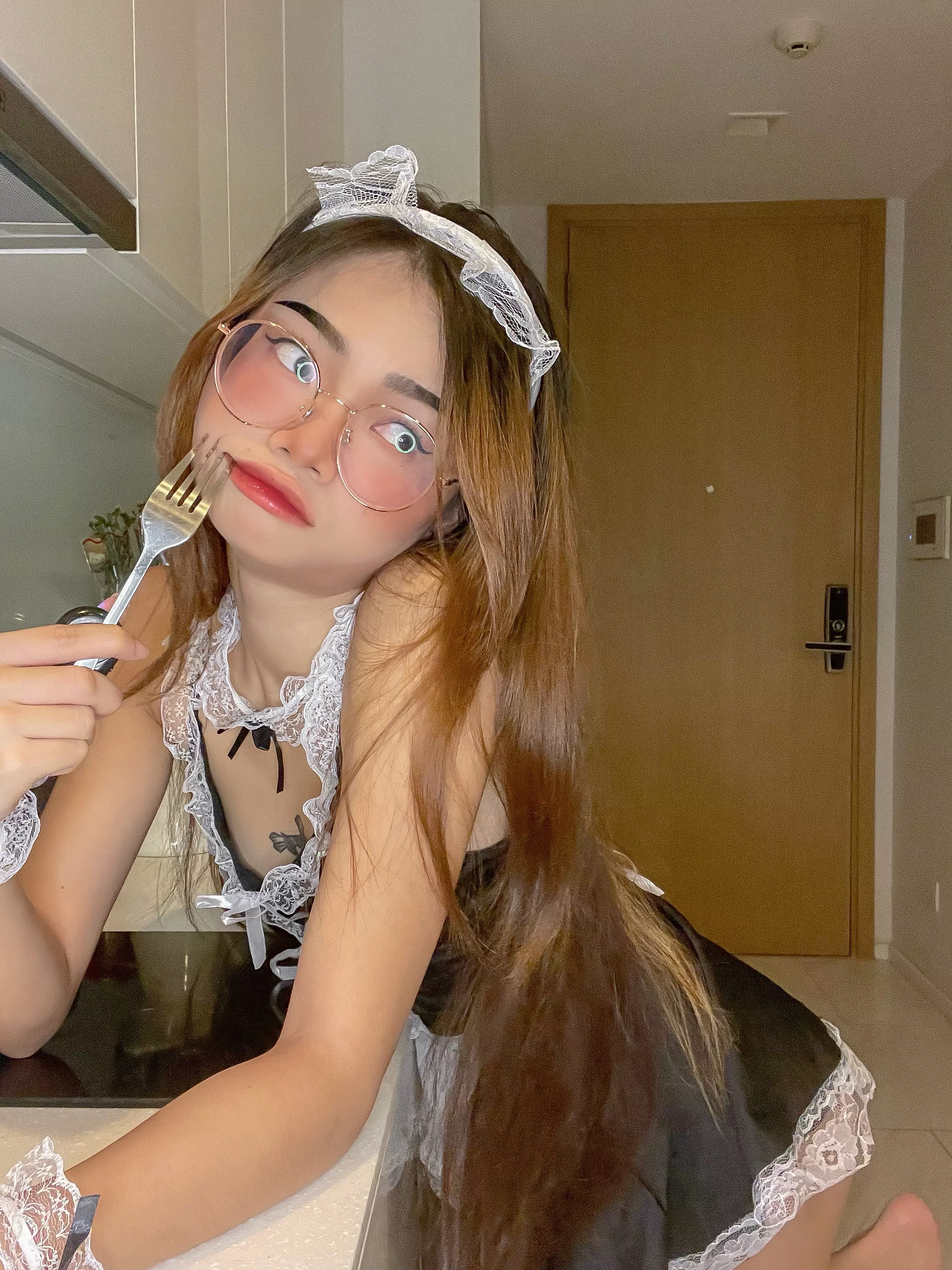 Bored maids need big c...?