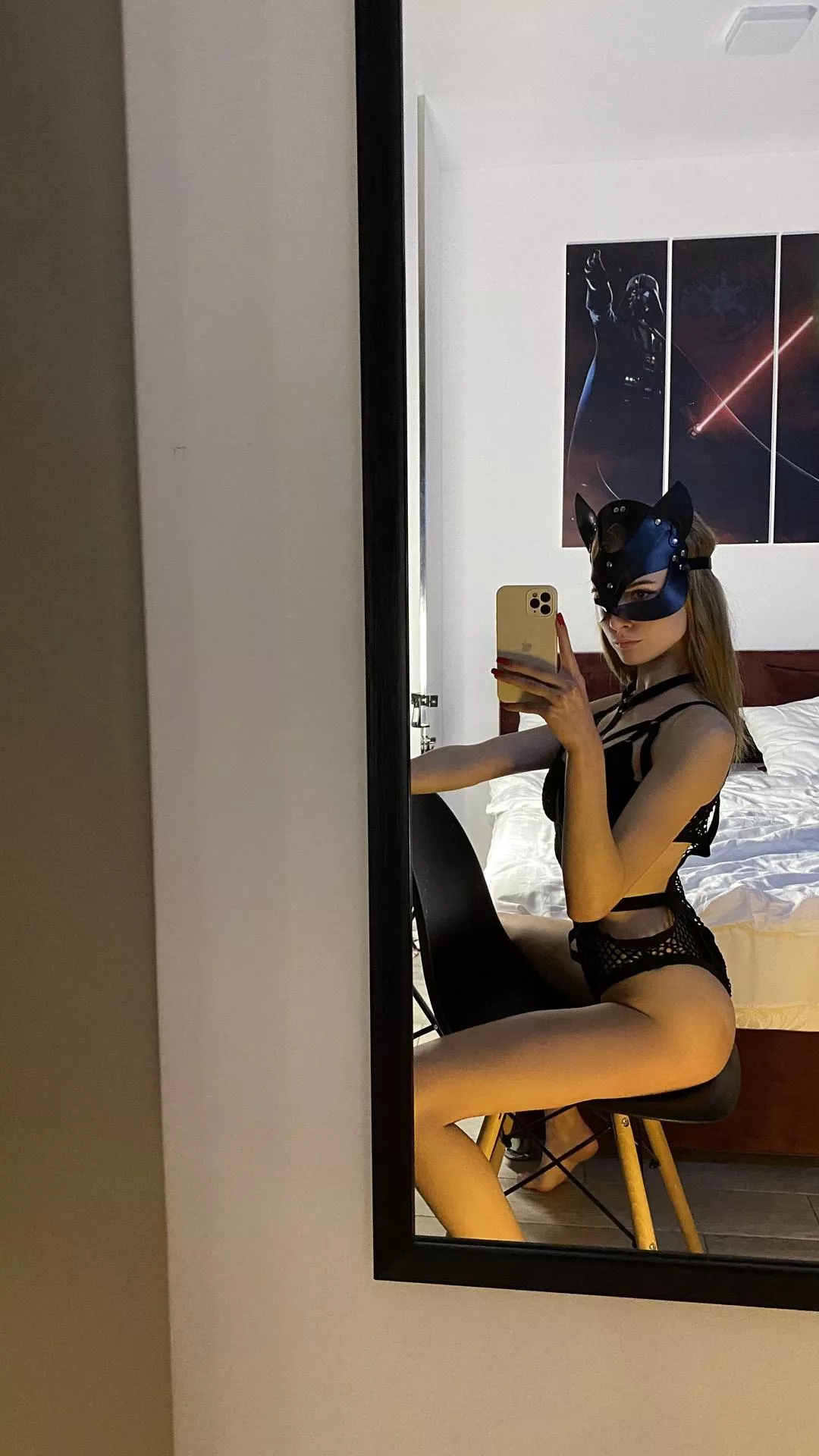 Checking your messages is the best thing you can do 🙈 [F]19