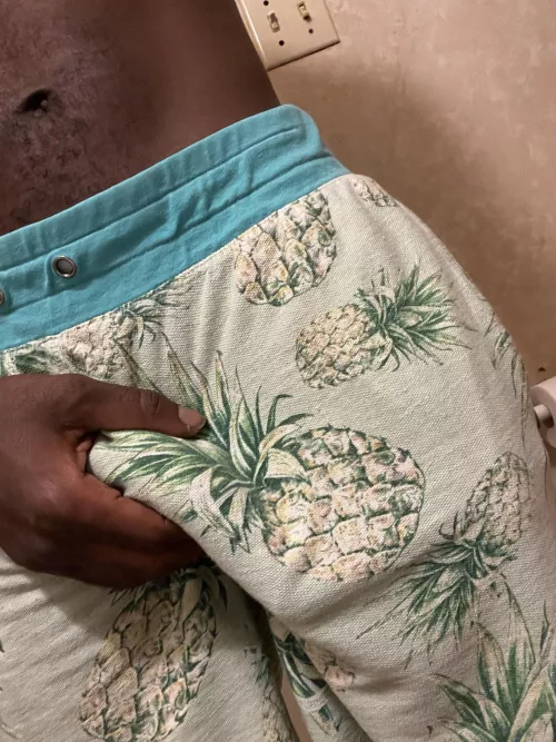 Going live in a hr on my free onlyfans…….link in the comments