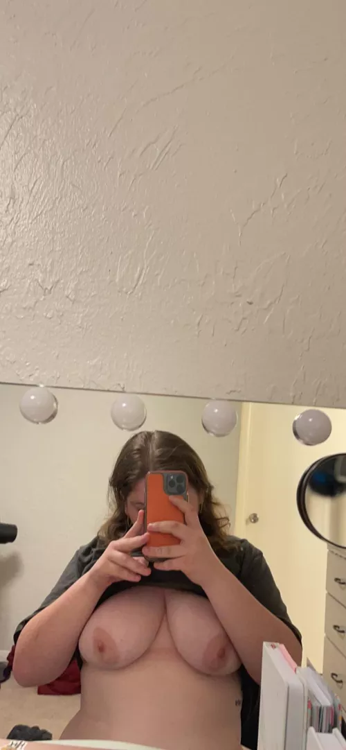 Good evening Reddit🥰