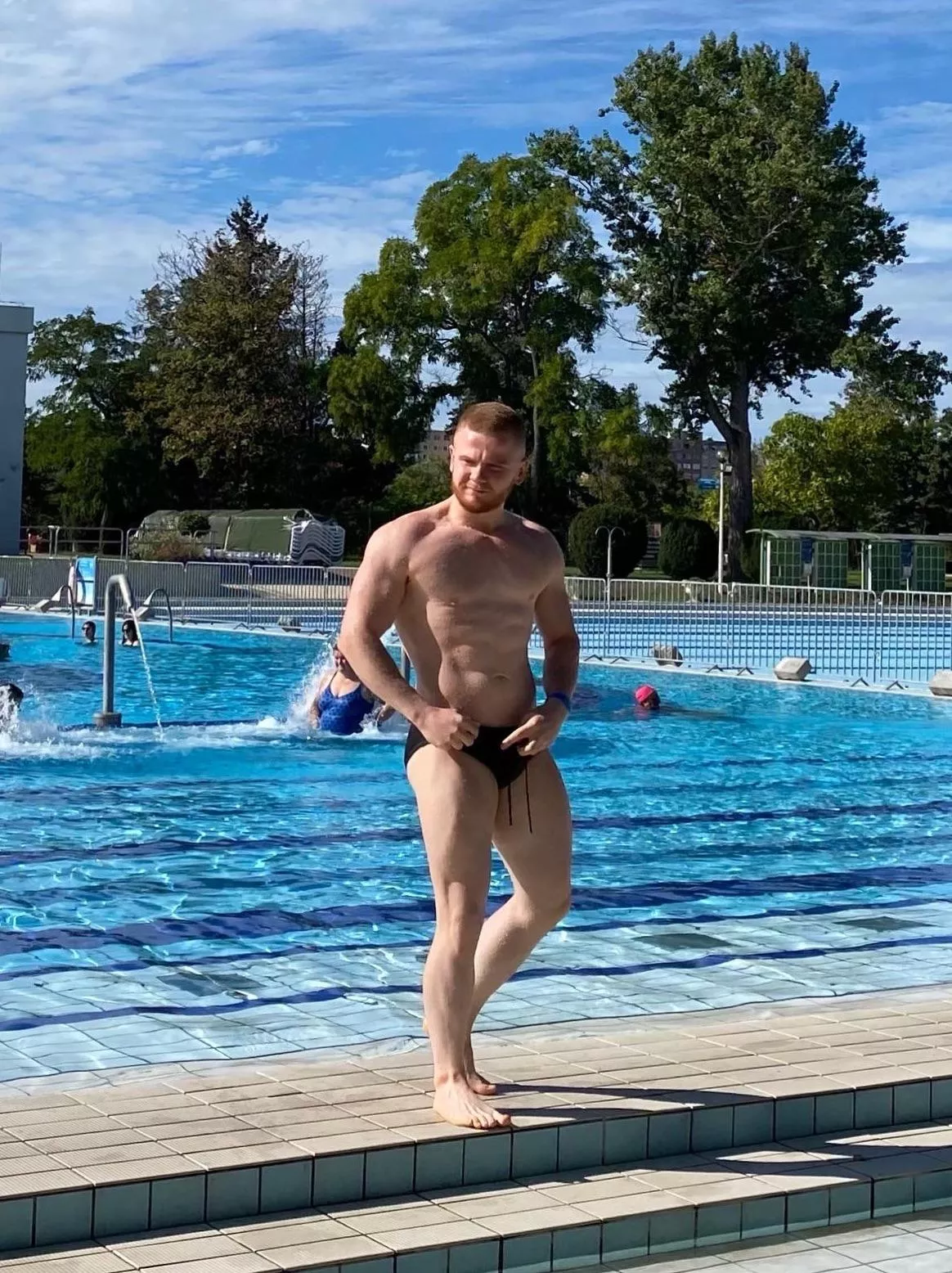 I was definitely wearing the shortest swimwear that day 😂💦