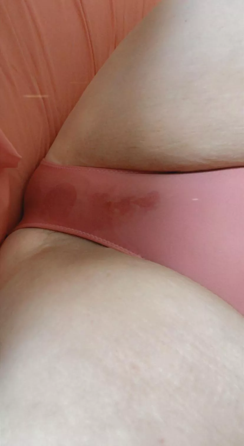 I woke up from a wet dream and found this spot in my gusset