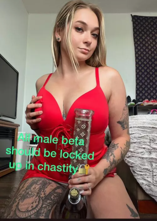 I’m a beta breaker and a wife hater,submit to me bitch😈🔐🙇