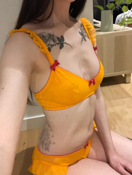 Say hello to my tum!! 🧌 [IMG]