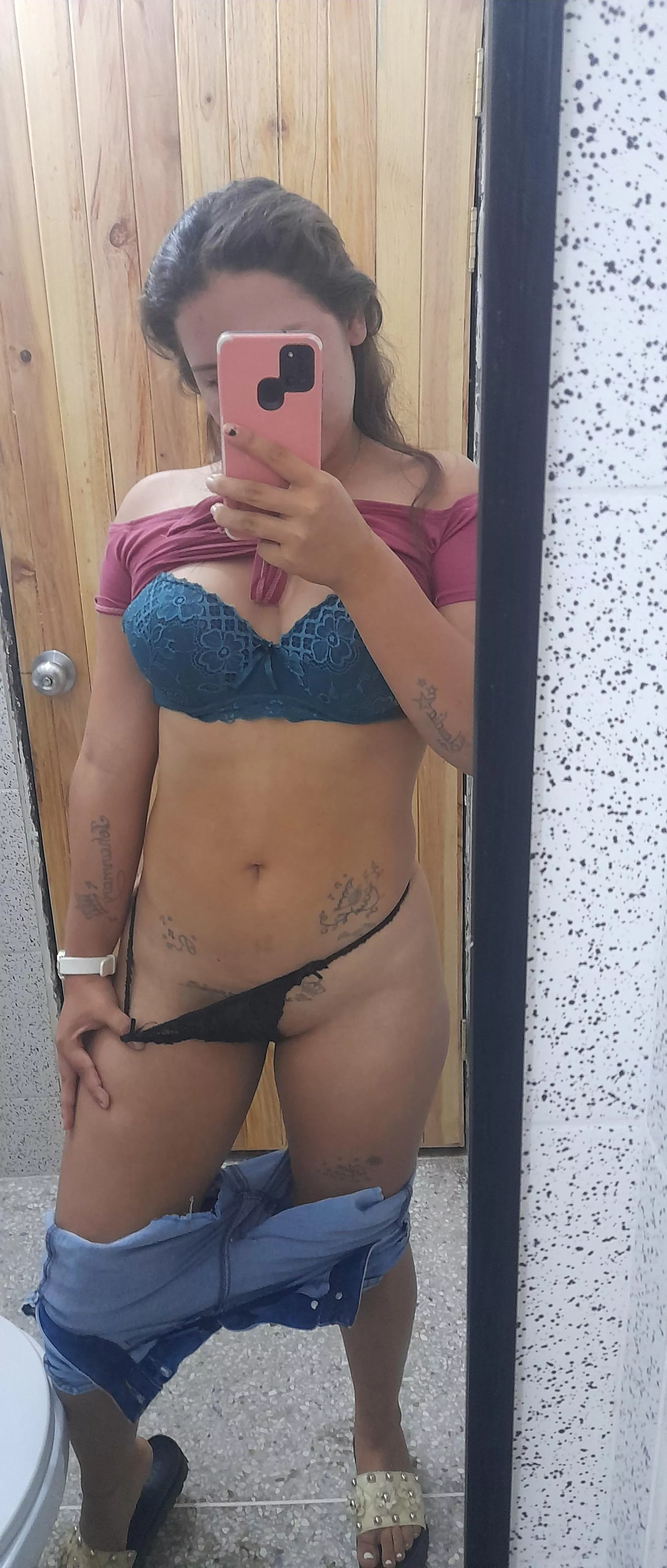 [Selling]🔥(20) years old [F] 🐇 latina lady looking for my SD♦️ (custom pics and vids 📸, private cam and sex tapes , sexting or GFE 🎀 ) i can verified ✔ Kik : Fanimendez_20 Snapchat : fanimendez354 (ONLY PAYPAL🤑)