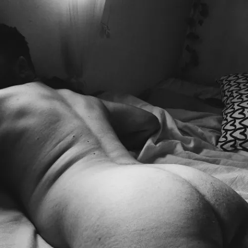 wanna squeeze ? 🍑