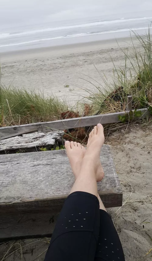 What do you think of my tan lines and that beautiful ass background?