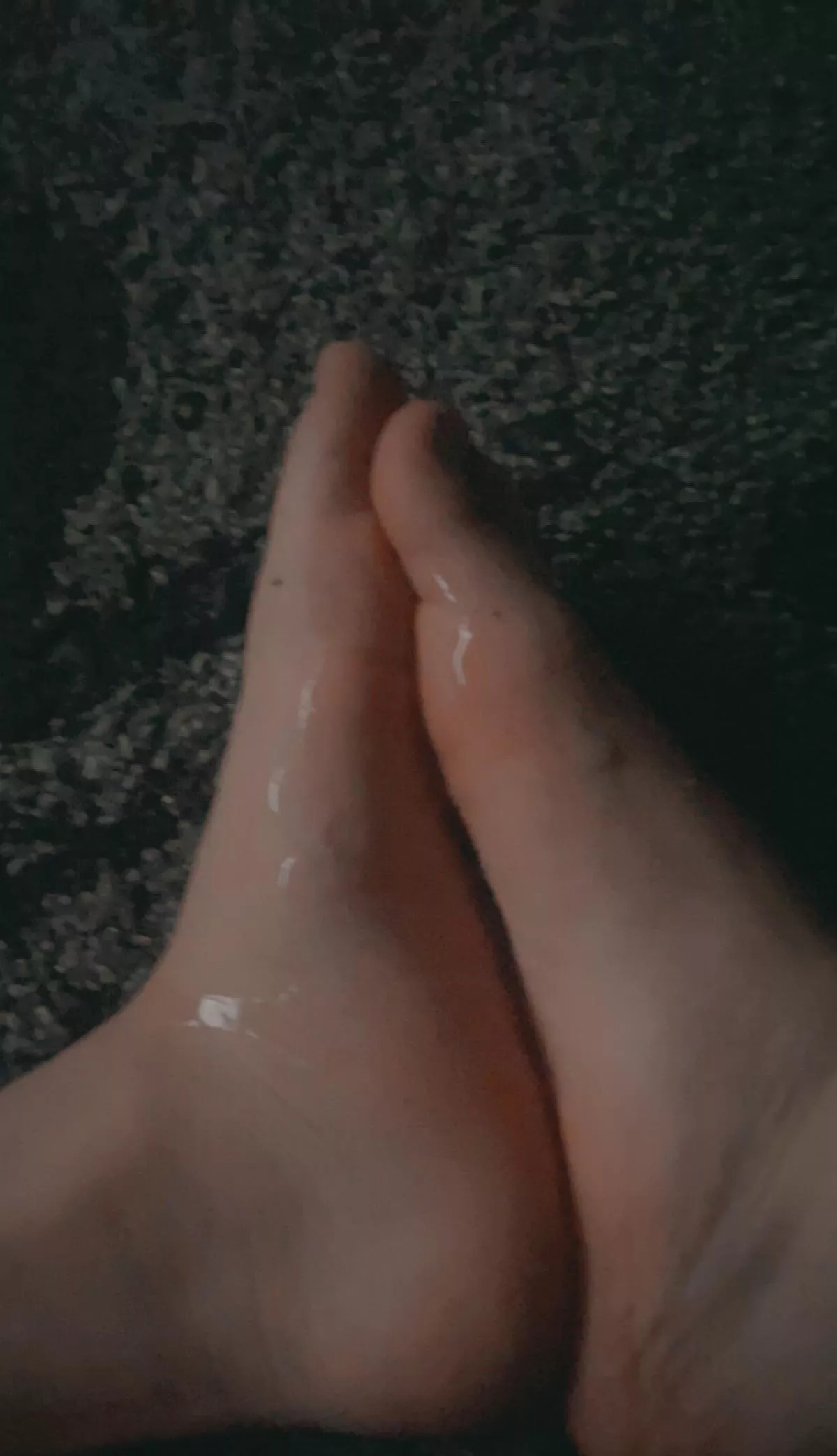 What’s that on my feet ?~