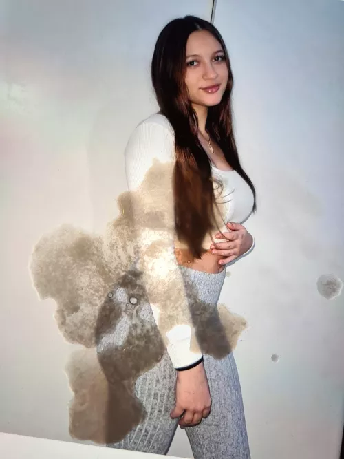 Aurelia gets my load 💦