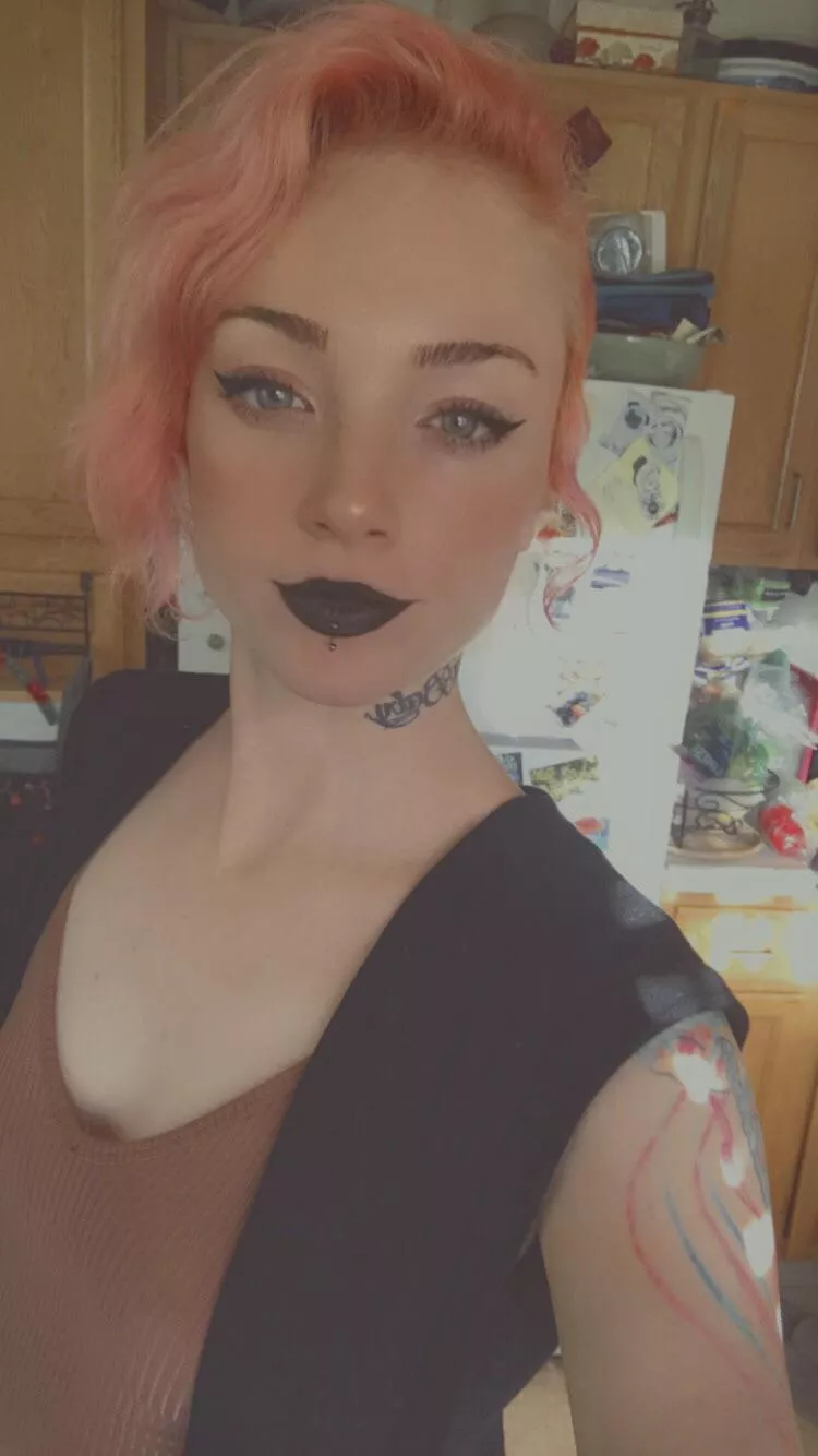 Do you like the light pink?💕