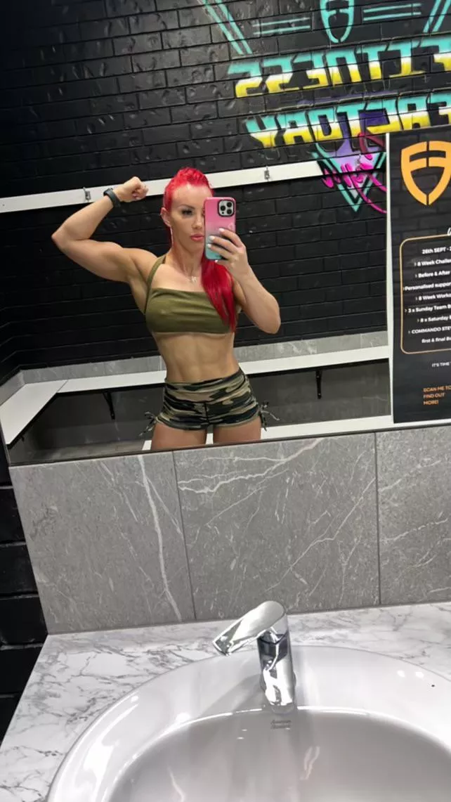 (F) Like my nipples? See them uncovered free when you sub!