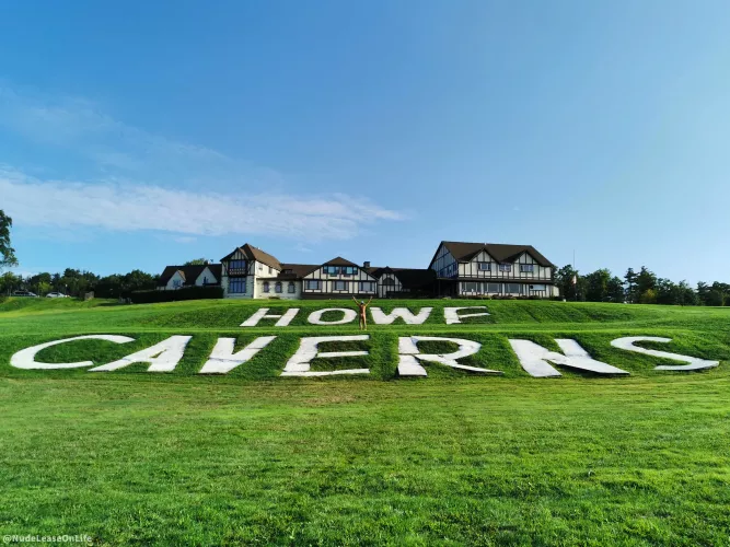 Good morning Howe Caverns!! So excited to be here for another year of Naked In A Cave! We'll be around throughout the day, please say hi if you see us! ❤️