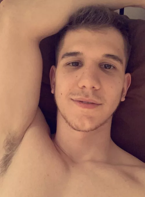 Hey fresh meat arrived, how you doing guys? ✨