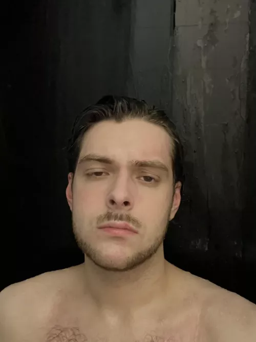 Hope everyone’s having a wonderful day ✨