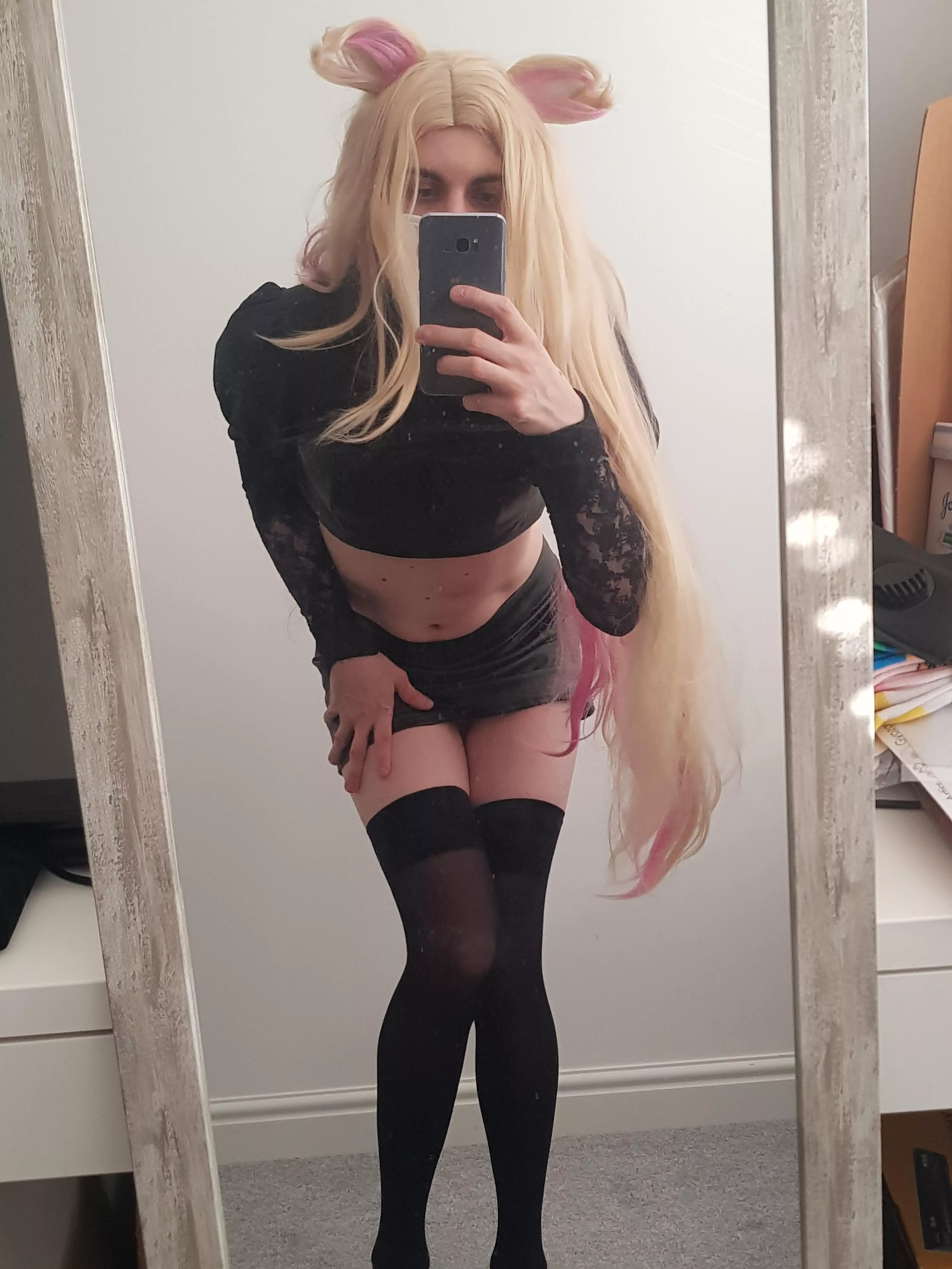 Hope you're having a good Saturday 💖have my Ahri cosplay 💖