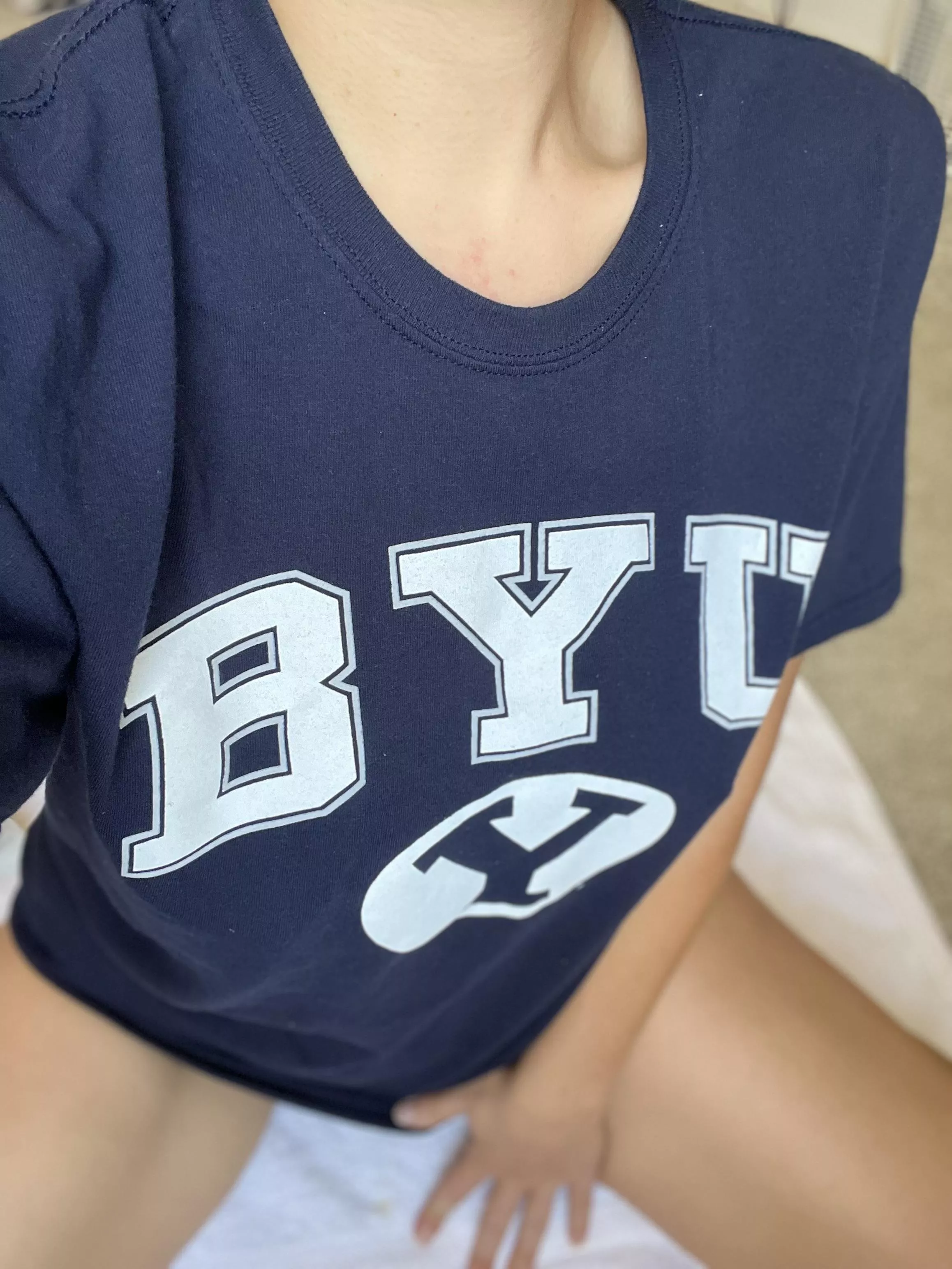 I think it looks better without pants…. but that’s not allowed 😕