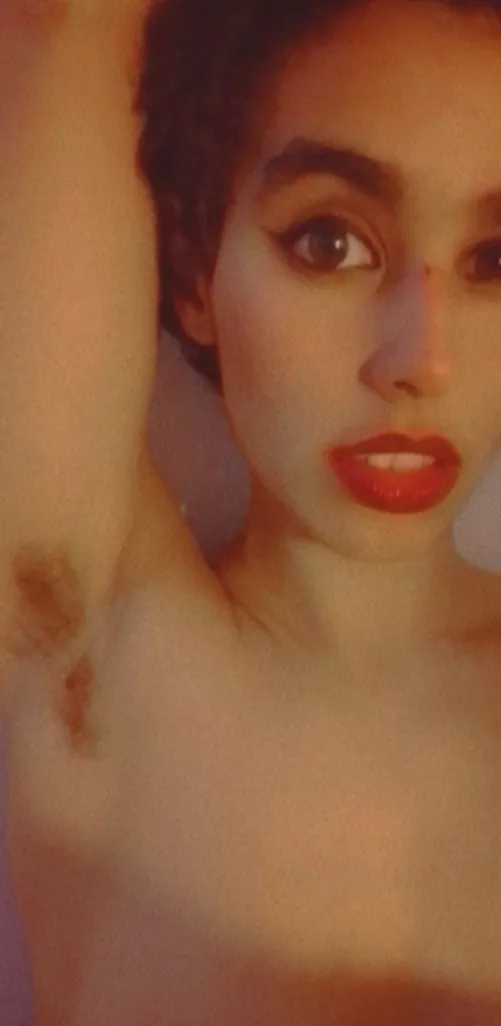 I'm so fucking hot tonight 🥵