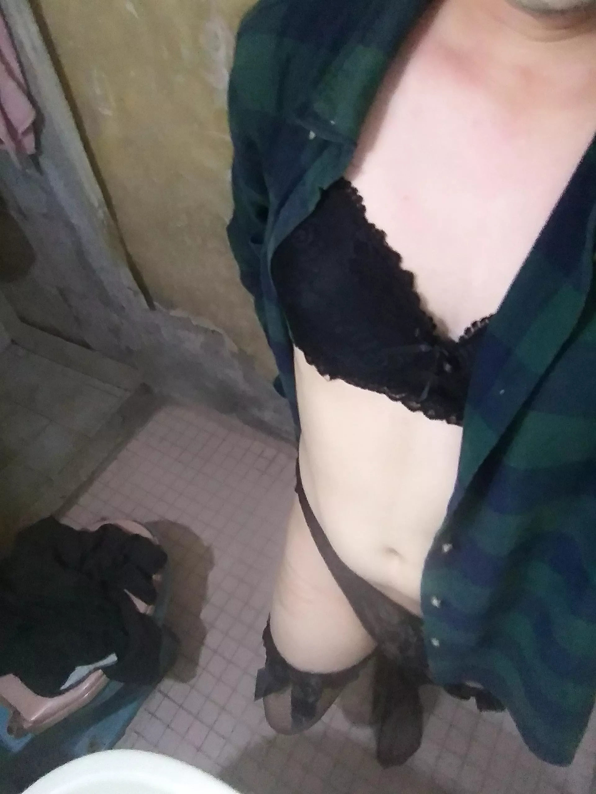 not as sexy as the other girls here, but i try my best (: