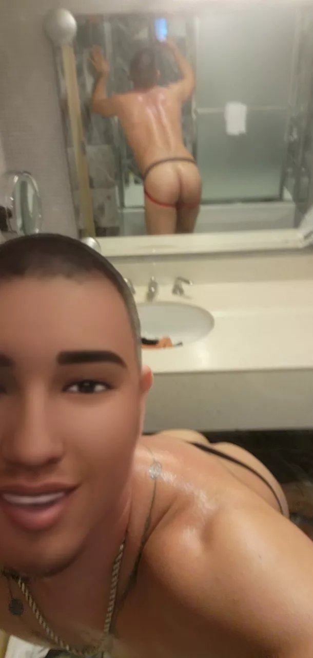 trying out a filter, what yall think 🍑