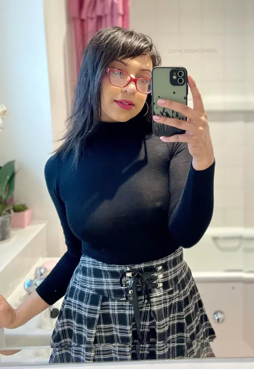 Would you stare if you saw me braless in public?