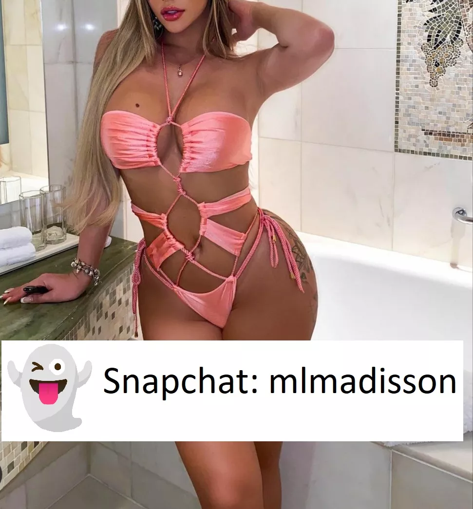 hello Babe shall we have some good time this night more often ?? 😍