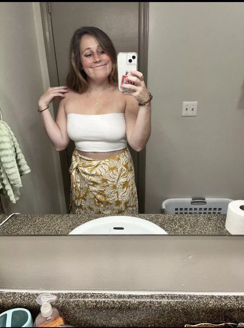 It’s my fantasy for a guy to plow my girl while I watch. What would you do to her?