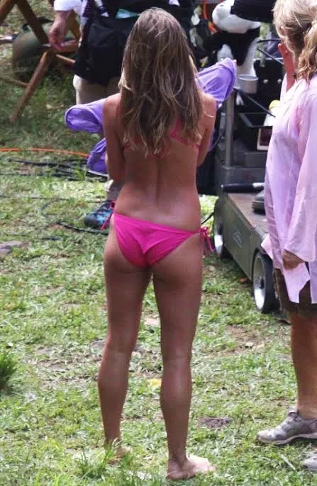 Jennifer Aniston on the set of Just Go With It.