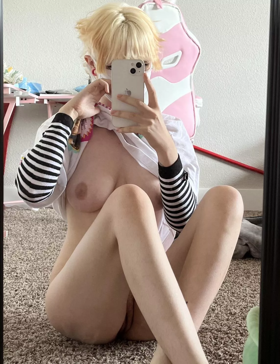 may not be the cutest but i do have sexy hands