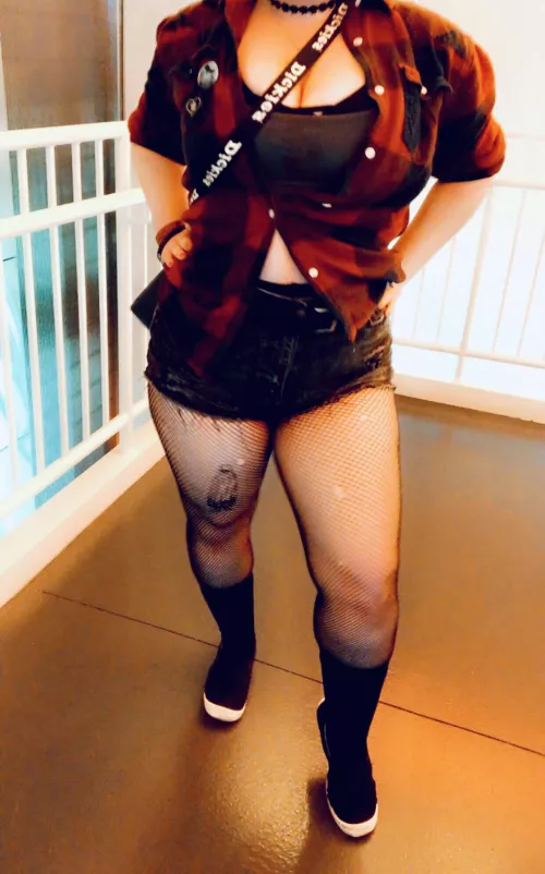 Ope! Just a Midwest goth here 😜🖤