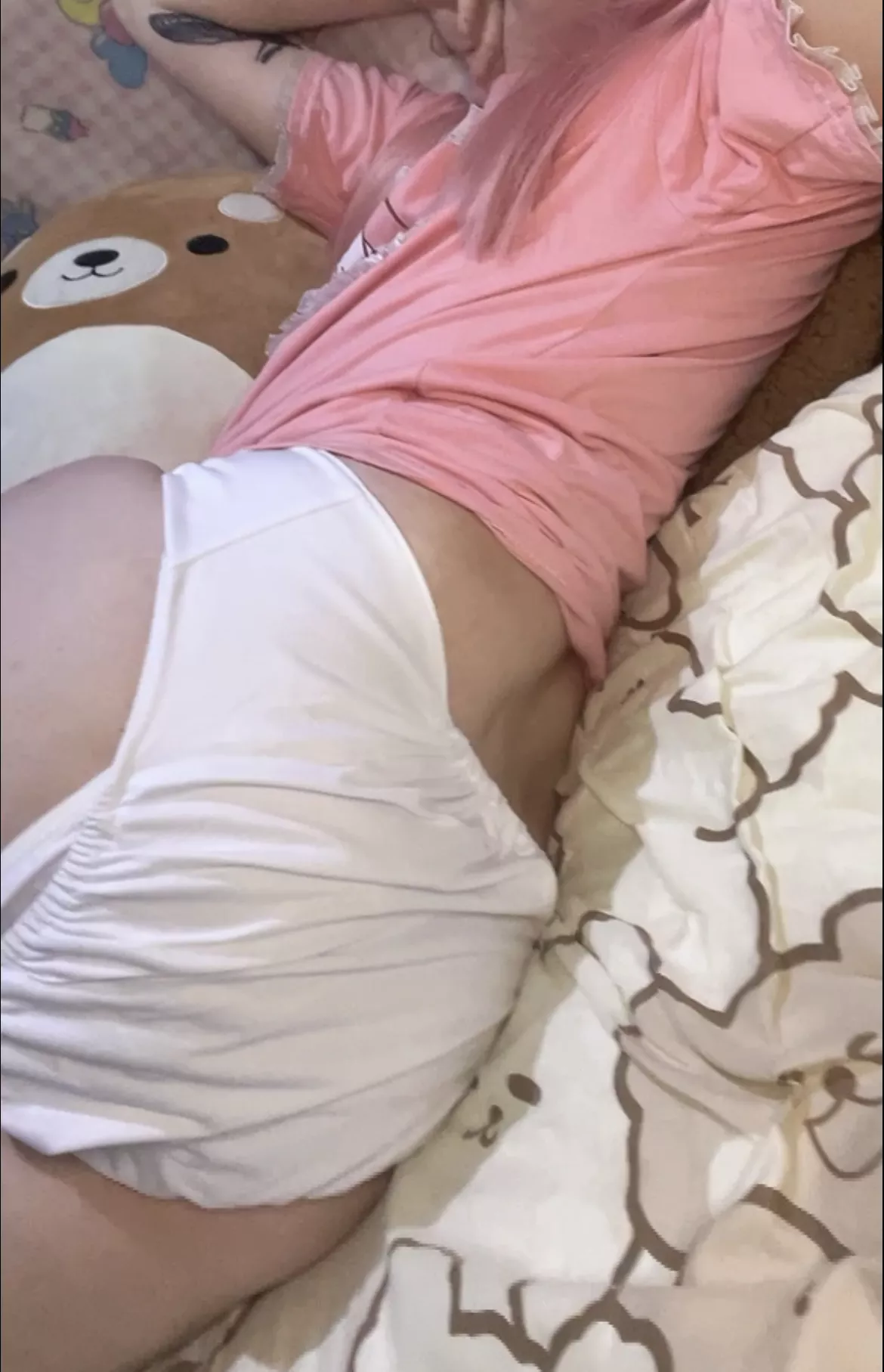 Upvote if you want to see some messyposting ;3