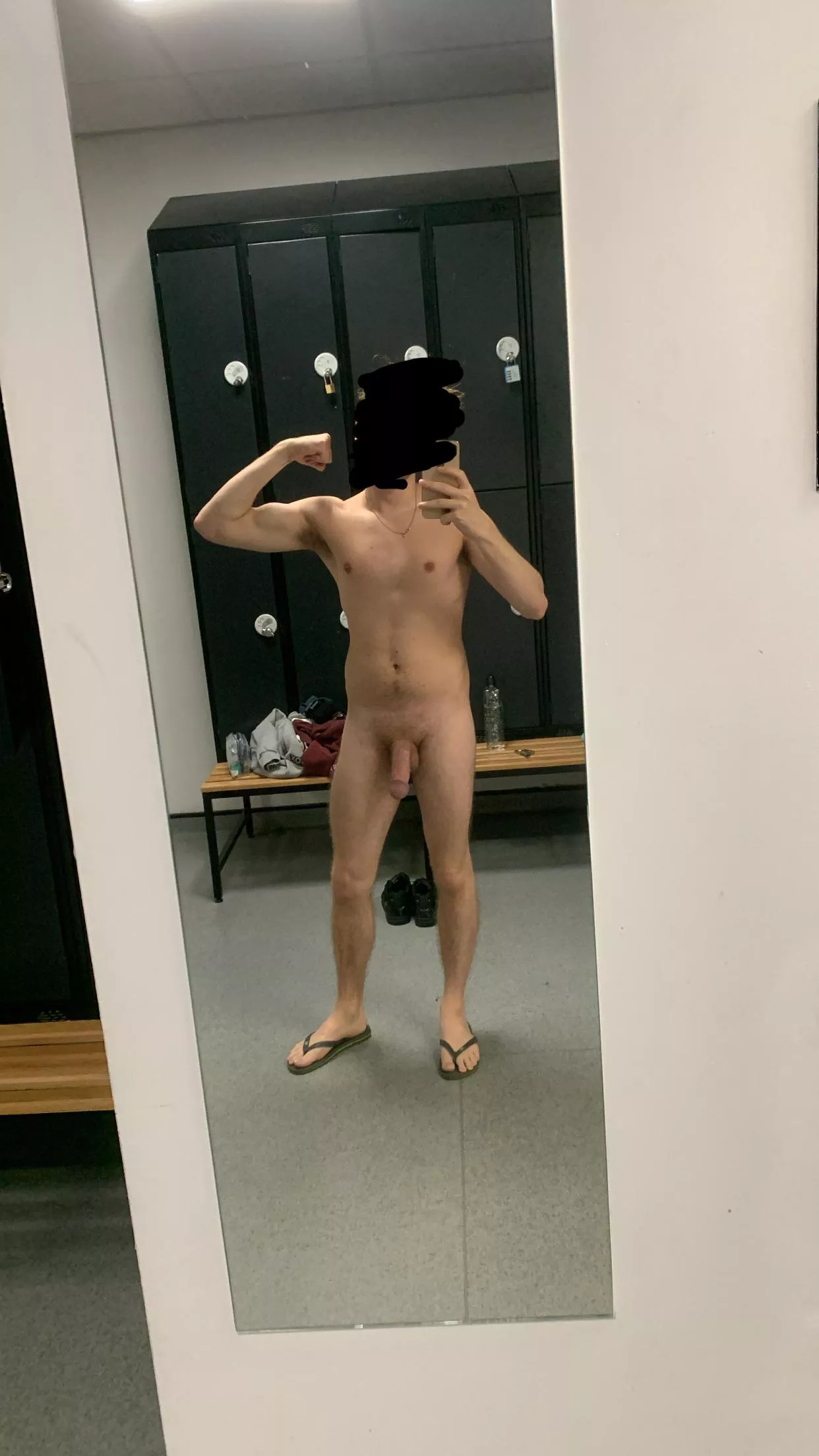 What would you do if you caught me (29) in the changing rooms? 😏