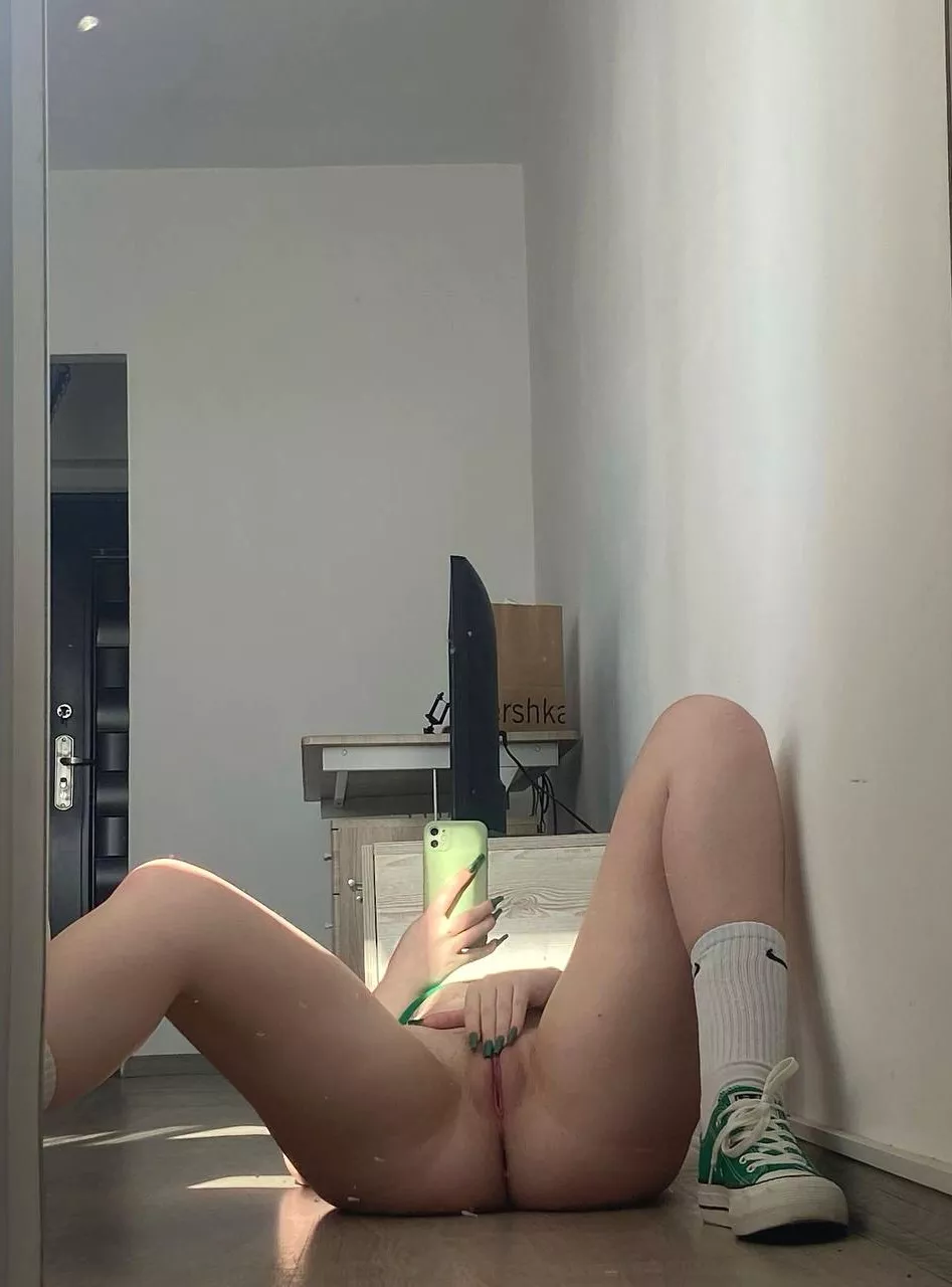 If I made you hard then it’s only fair that you give me a creampie in a return